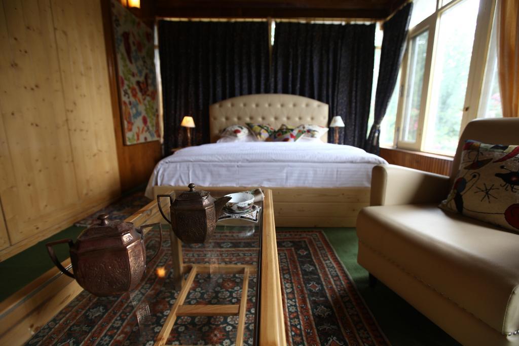 Dove Cottage ศรีนาการ์ ภายนอก รูปภาพ