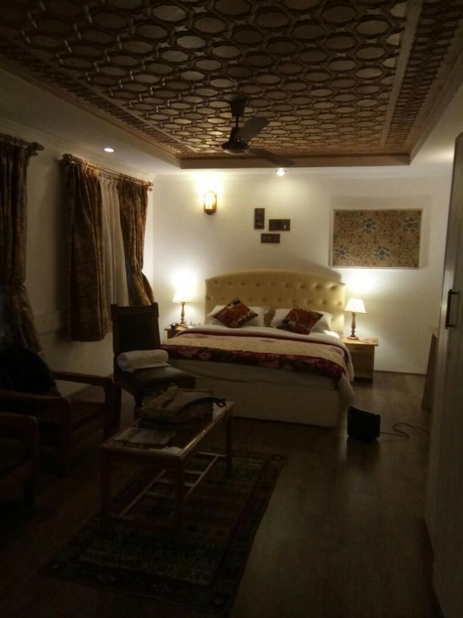 Dove Cottage ศรีนาการ์ ภายนอก รูปภาพ